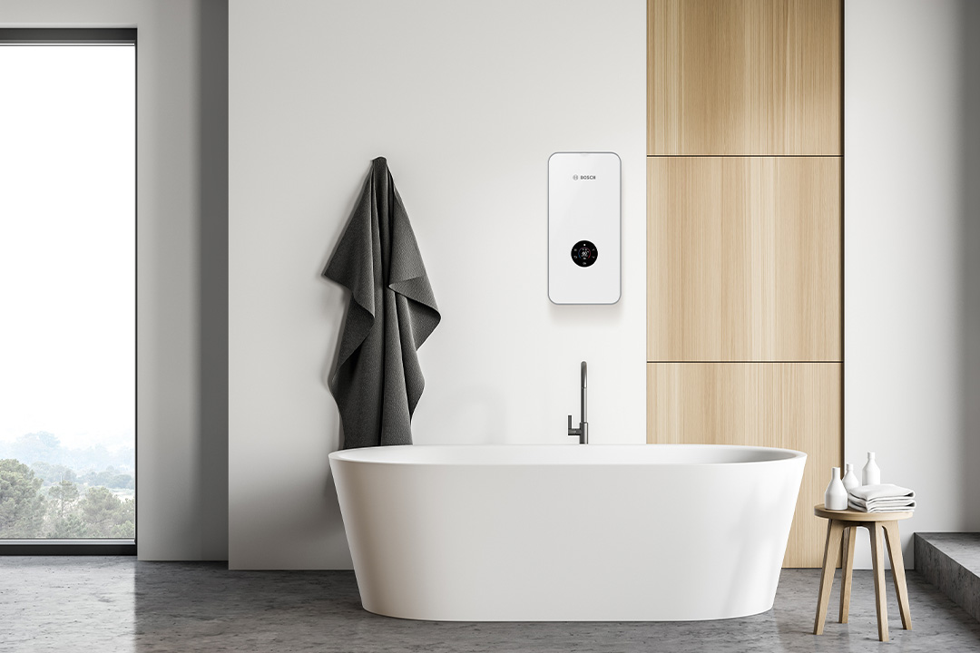Bosch Warmwasserbereiter Bosch Warmwasserbereiter in einem Badezimmer